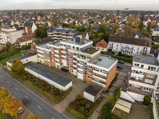 4-Zimmerwohnung mit Weserblick — Drohnenaufnahme 1
